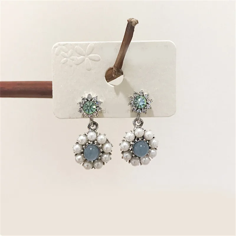 Серьги-подвески женские круглые с жемчугом и лепестками | Украшения аксессуары