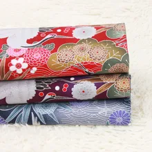 Половина ярда Плотная хлопковая ткань японский мягкий бриз Серебряный Красный коронованный кран печати, ручной работы DIY мешок швейная ткань B366