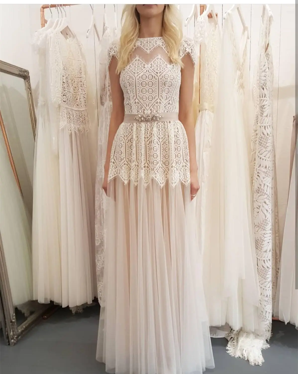 

2020 Bridal Gown Bohemian Sleeveless Champagne Floor Length With Sashes Charming A-Line Wedding Dress For Women Brides Graceful