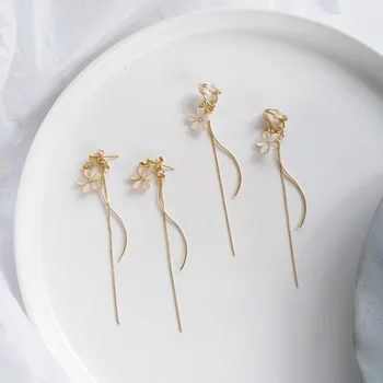 

S925 Silver Needle Immortal Non-mainstream Earrings Sweet Cat's Eye Flower Tassels Curve Ear Stud Clip-on Long Ear Stud 175