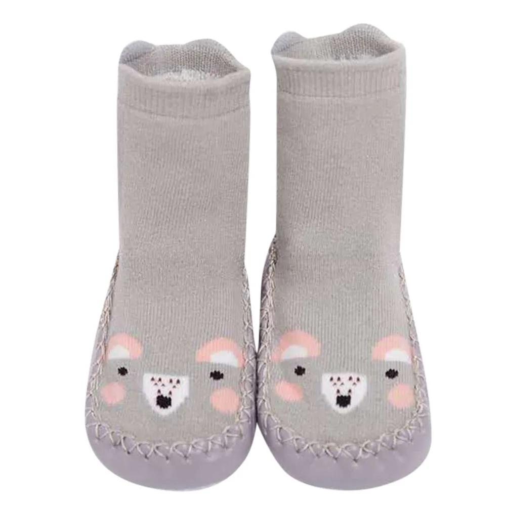 Новые стильные носки, тапочки для малышей, модные толстые теплые носки с милыми мультяшными животными для маленьких мальчиков и девочек детские Нескользящие носки, Тапочки - Цвет: Серый