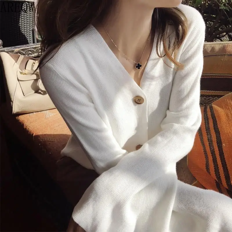 

Knitwear Women's Long-sleeved Cardigan Spring And Autumn New Trumpet Sleeves Lazy Thin Section Early Spring Sweater Wild Jacket