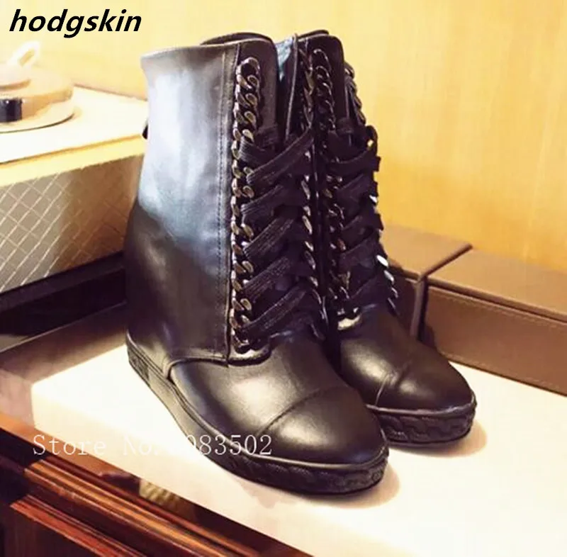 

2019 Black Leather Fur Winter Warm Women Boots Gold Chains Lace Up Flats Height Increasing Shoes Woman Zapatos