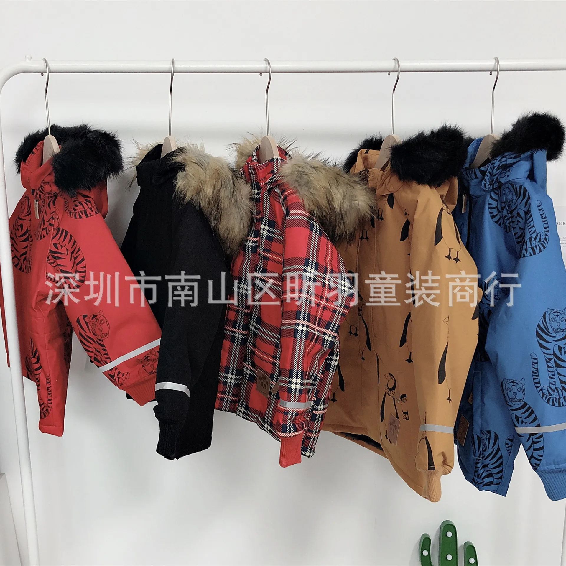 INS Hot Selling CHILDREN'S Cotton Clothes Autumn And Winter New Style Mini Men And Women Baby Printed Windproof Snow Ski Su