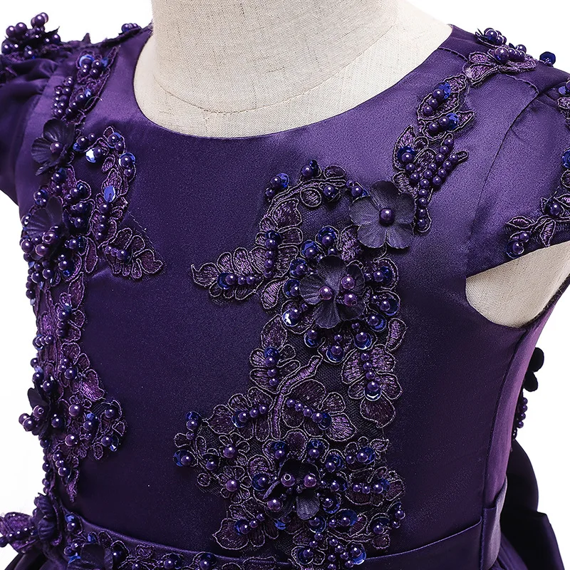 13118679570_1391900292