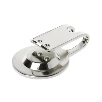 

Golf Cap Clip aiming at the ball position mark one putt golf cap clip