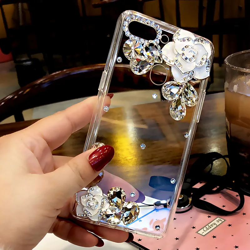 Stylish Floral Phone Case - Fashionable Protective Cover