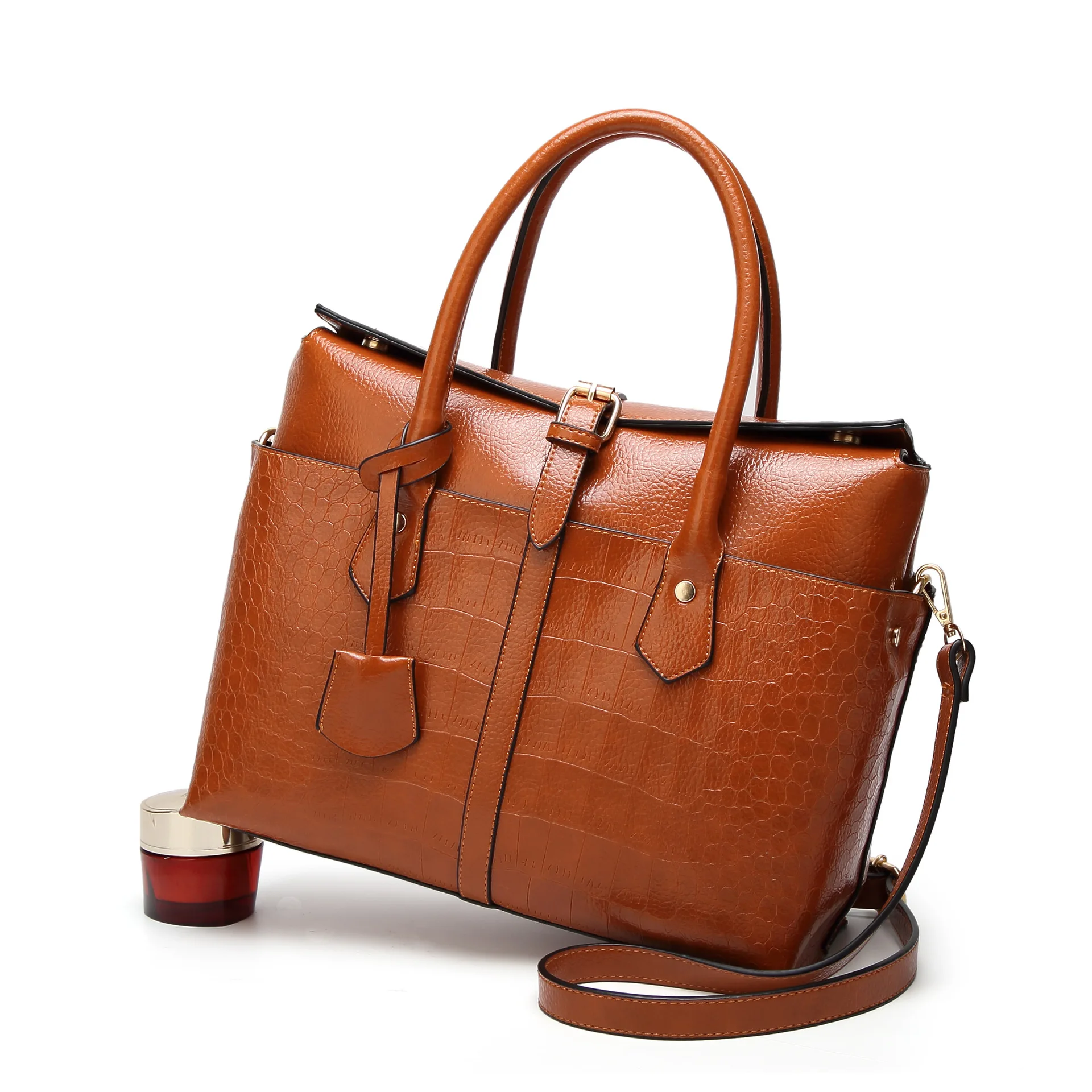 

New handbag with European and American fashion crocodile pattern simple shoulder straddle and straddle bag