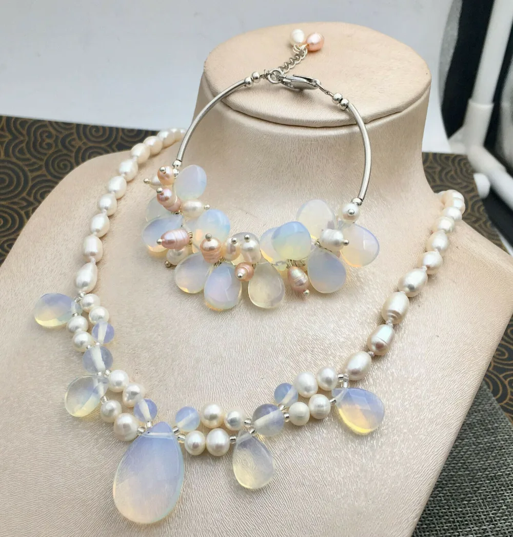 

Opal & Pearl Cluster Adjustable Necklace Bracelet set