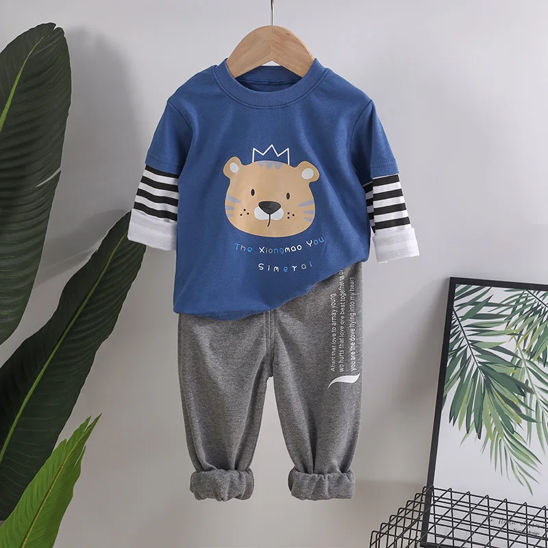 18907535384_461745416