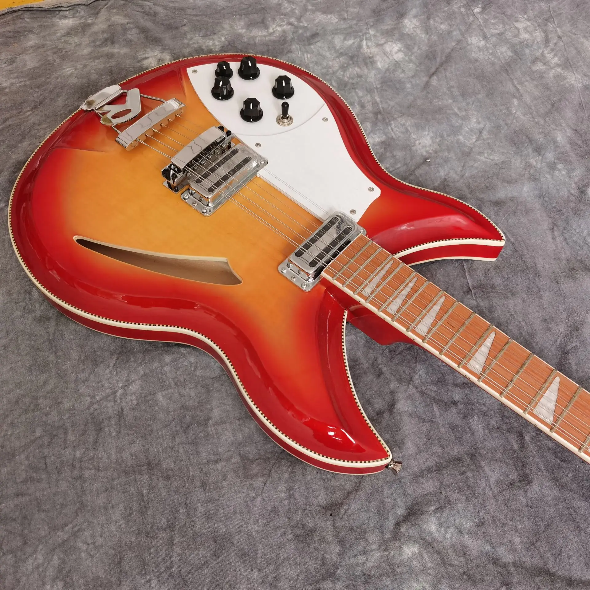 Новая Richenbacker медовый цвет электрогитара, полый корпус Джаз. Левая рука Richenbacker гитара ra. Кленовый гриф. Реальные фотографии