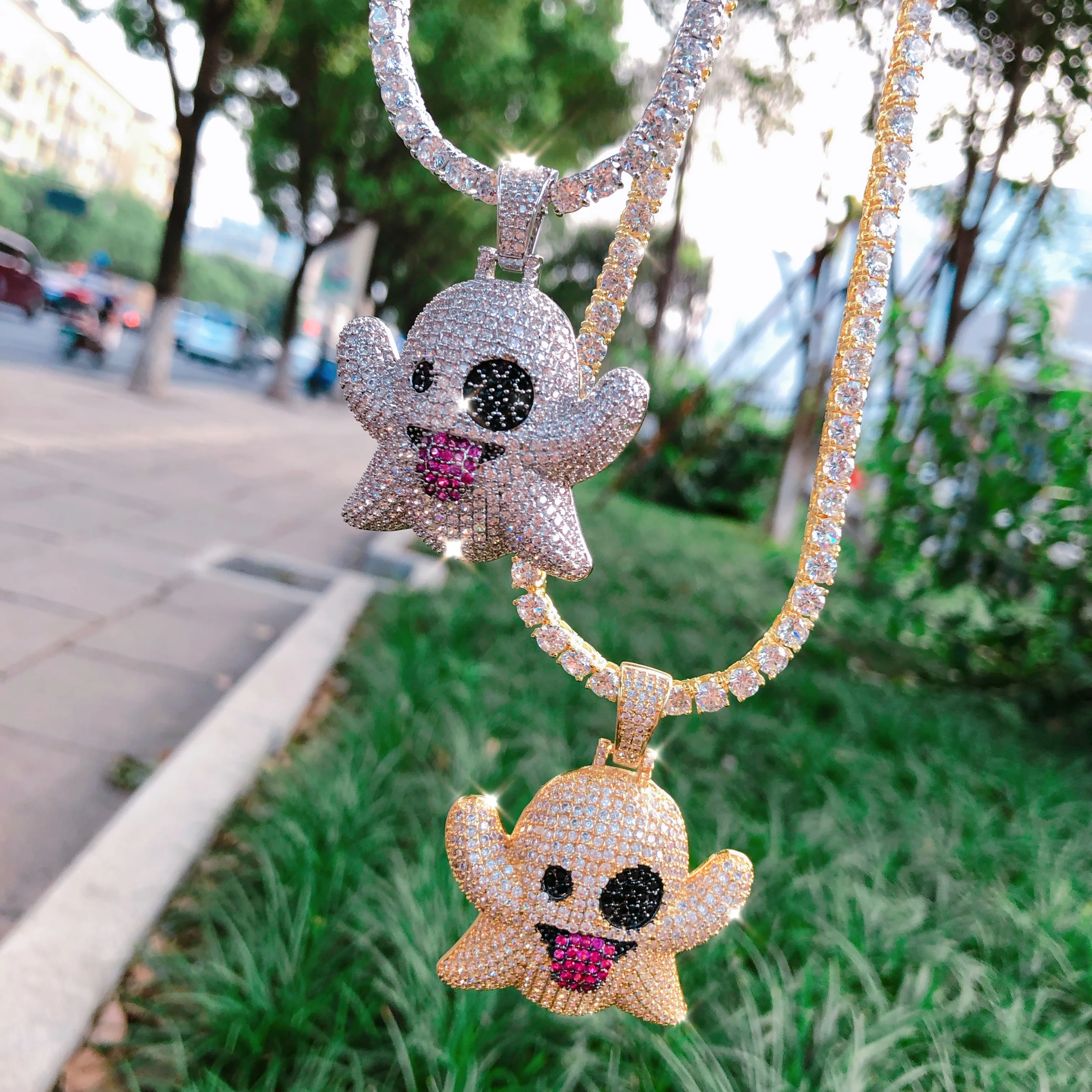 

D&Z Lovely Iced Out Bling AAA+ CZ Ghost Necklace Men Gold Silver Color Copper Emoji Face Pendant Jewelry Hip Hop