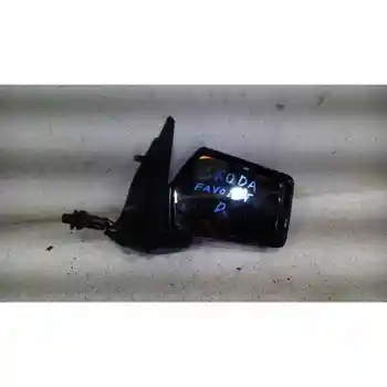 

RIGHT REARVIEW SKODA FAVORIT (781)