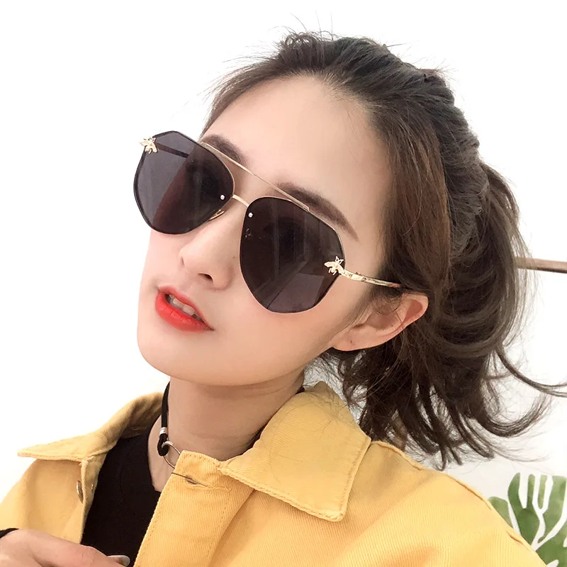 2020 New European and American Sunglasses Female Korean Version of the Tide Square Frame UV400 Protection ins Glasses