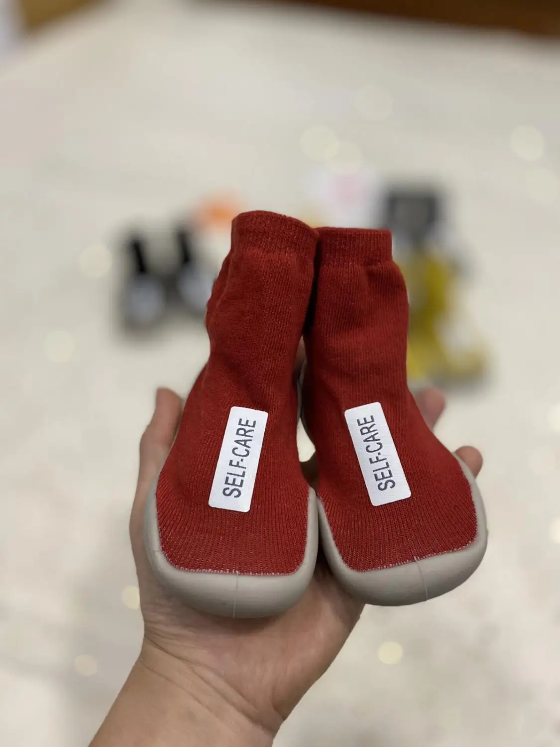 Brick red ; 30 пар; обувь для малышей; нескользящие носки; детские тапочки для мальчиков и девочек; носки с буквенным принтом; tz02 - Цвет: Brick red