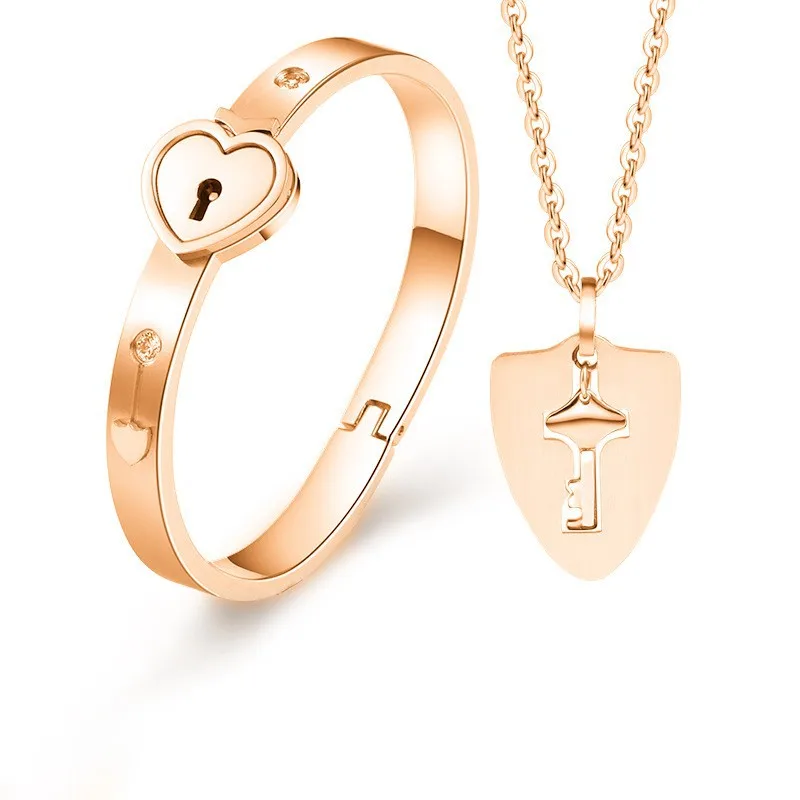 

Fashion Valentines Days Gifts Fashion Concentric Lock Key Titanium Steel Stainless Steel Jewelry Bracelet Necklace Couple Sets q