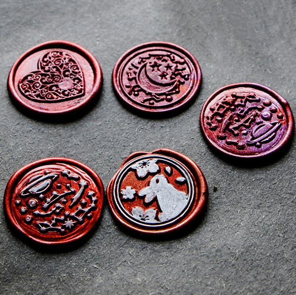 Sceau De Peinture Sur La Carte D'anniversaire Bricolage Enveloppe