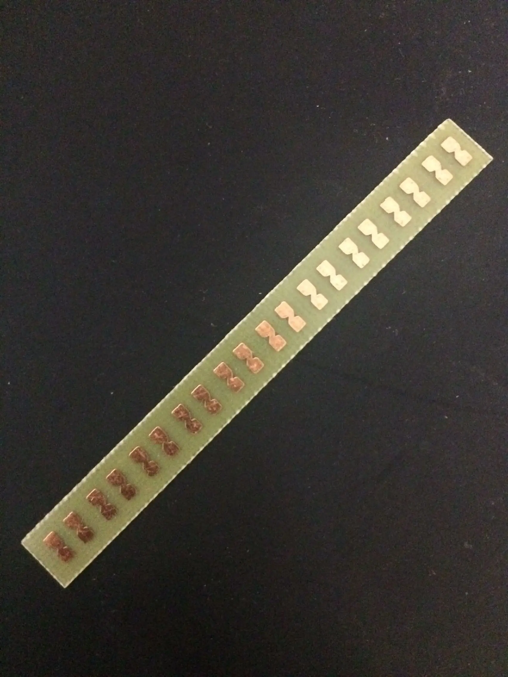 

Base terminal of special connection plate for strain gauge