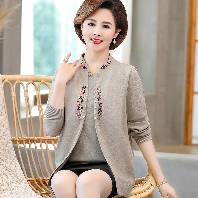 

Women's Knitted Sweaters Pullover Middle-aged Mother High-end Sweater Long Sleeve Embroidery Fake Two Elegant Women Coat Tops