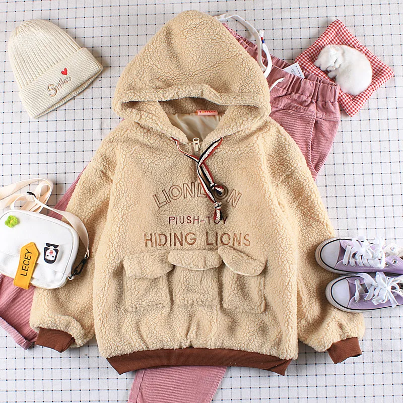 Верхняя одежда в японском ретро стиле с вышитыми буквами; утепленная куртка из овечьей кожи с капюшоном; женское Свободное пальто; топы в студенческом стиле
