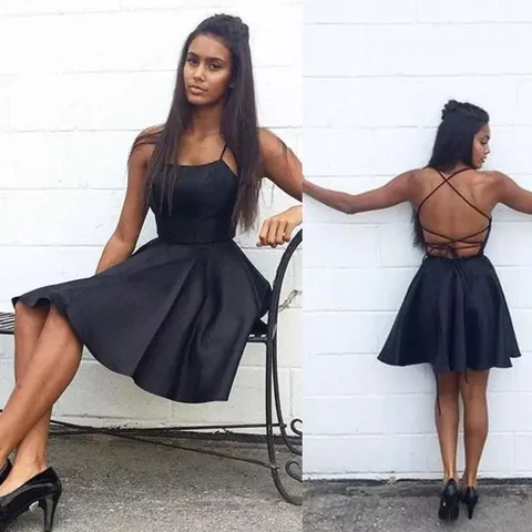 vestido preto curto para formatura