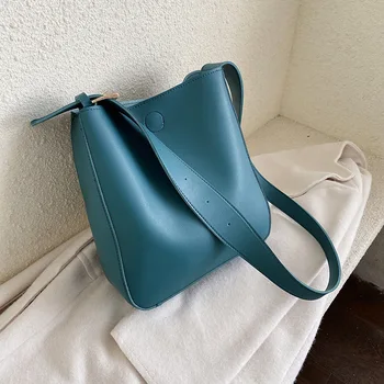 

Large Capacity Casual Women's Totes Designer Wide Strap Ladies Buckets Bag Luxury Soft Pu Leather Women Shoulder Crossbody Bag