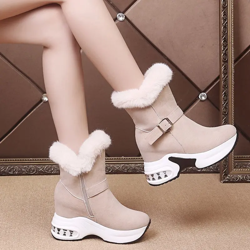 short fur boots