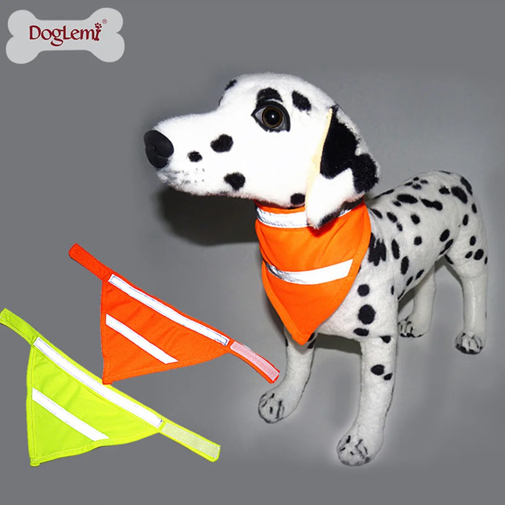 

Hot Sales Pet Decorations Reflective Fluorescent Dog Triangular Binder Fashion Breathable Dog Bibs Dog In-ground Fence Receiver