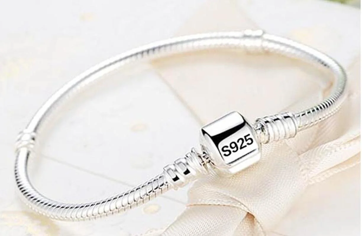 

Never fade 925 Silver Chain Charm Bracelet with S925 Logo Fit DIY Beads Charms Women Handmade Christmas Gift Original Jewelry