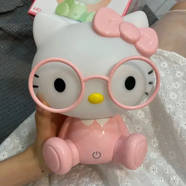 TAKARA TOMY fashion cartoon Hello Kitty night light touch table lamp cute girl heart eye protection learning lamp 2