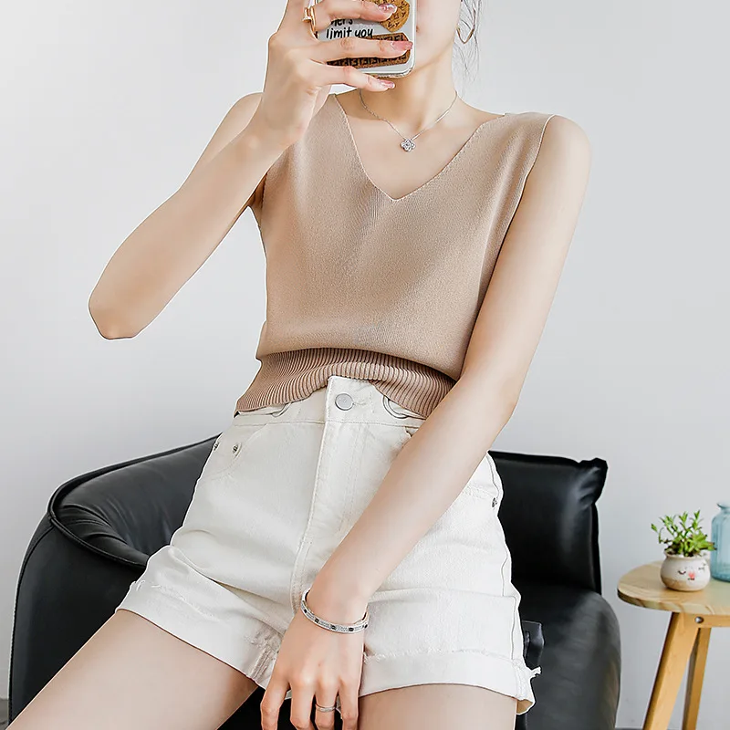 Summer and Autumn 2020 Simple Sexy V-neck Sleeveless Off Shoulder Knitted Vest Elastic Single Wear Solid T-shirt
