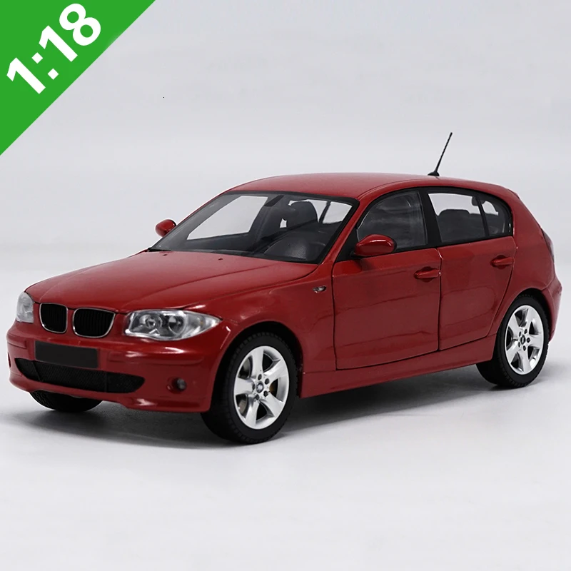 

1:18 Scale Alloy Toy Vehicles 120i Series Car Model Black Red Original Box For Kids Toys Gifts Free Shipping