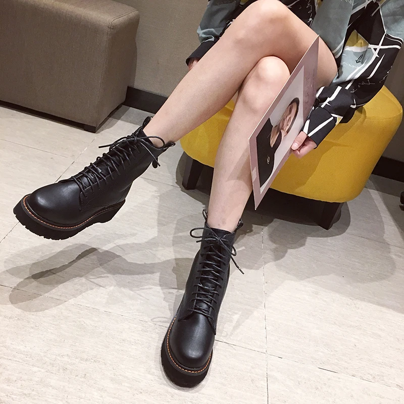 

Black Boots Flat Heel Women's Rubber Shoes Rain Summer Booties Luxury Designer Bootee Woman 2019 Lace Up Round Toe Ankle Rock