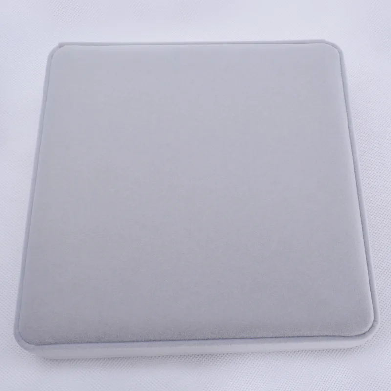 

Elegant Simple Versatile Exquisite Velvet Necklace Box Glorious Fashion Popular Jewel Case And Packing Box