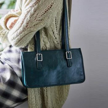 

Small Package Niche Design Korea 2020 Autumn And Winter New Simple Retro Single Shoulder Baguette Bag Phone Pack B864