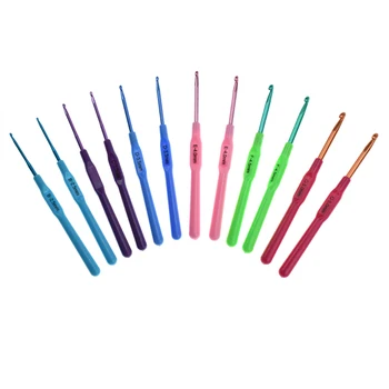 

12 Pcs/Set 2.5 /3.0 /3.5/ 4.0 /4.5 /5.0mm DIY Knitting Tool Supplies Color Metal Crochet Hook For Knitting Sweaters Scarves