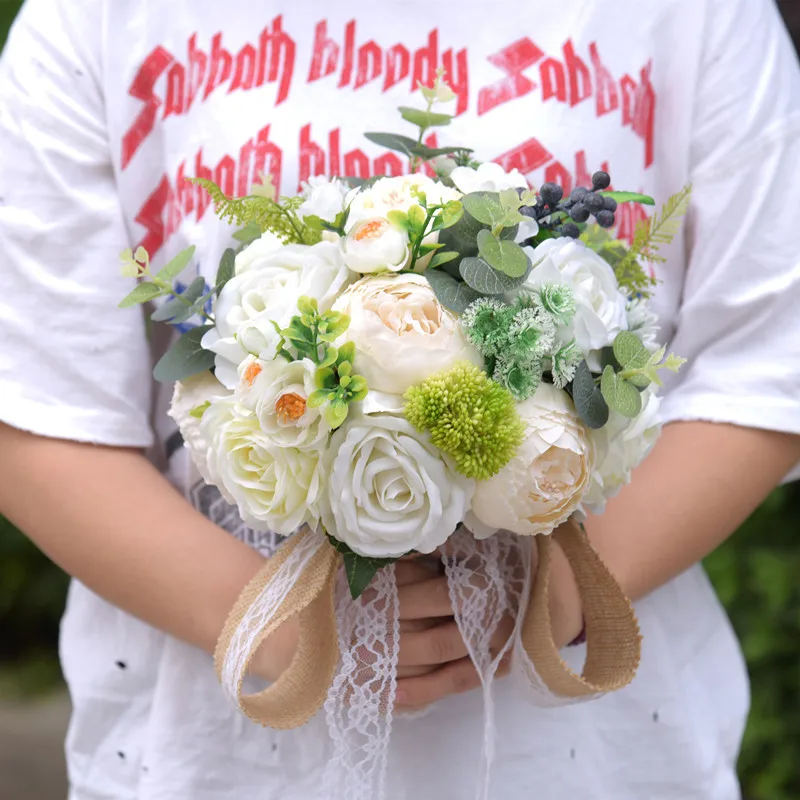 8832994801_109987642