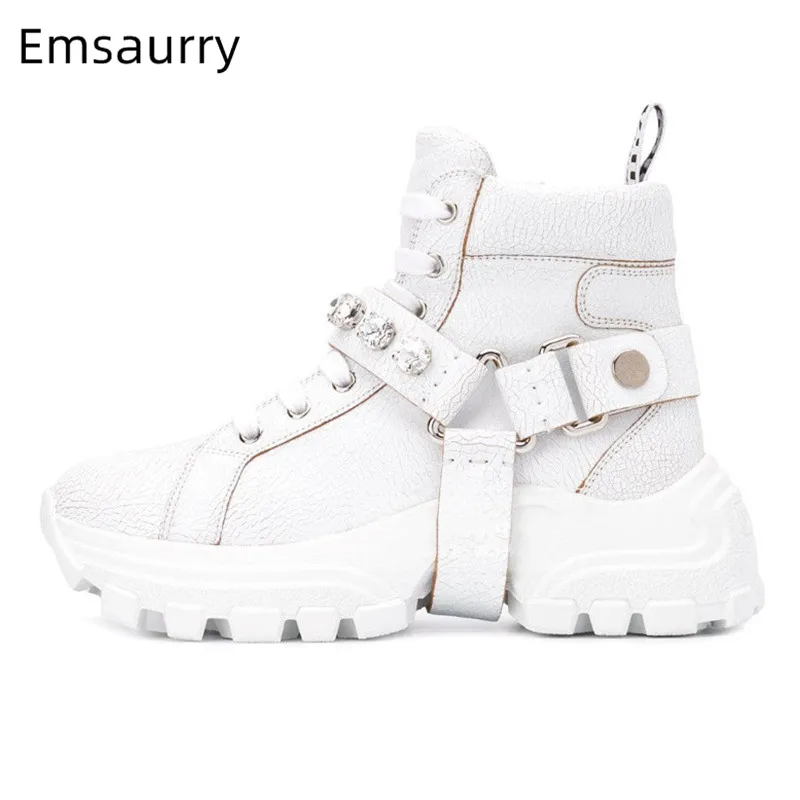 

Luxury Diamond Martin Boots Woman Round Toe Thick Bottom Cross Lace Up Climbing Botines 2020 Crack Pattern Crystal Ankle Boots