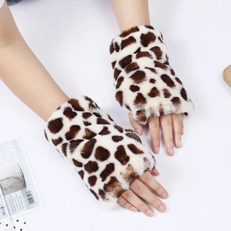 

Winter Faux Rabbit Fur Half-finger Leopard Gloves Women Thickening Fashion Cute Plush Sleeves Hand Warmer S2473