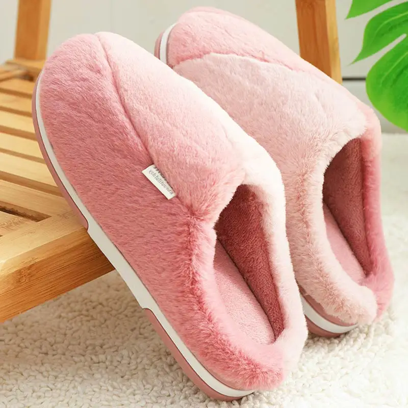 FAUX FUR HOUSE SLIPPERS - Pink