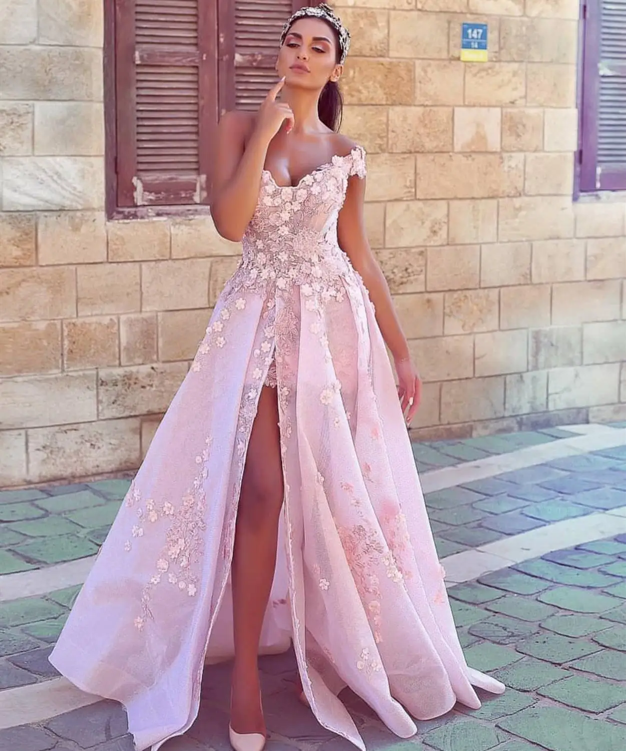 

Arabic Evening Dresses 2019 Pink Lace Flower A-Line Side Slit Sleeveless Sexy Dubai Saudi Evening Dress For Women Gorgeous Sweet