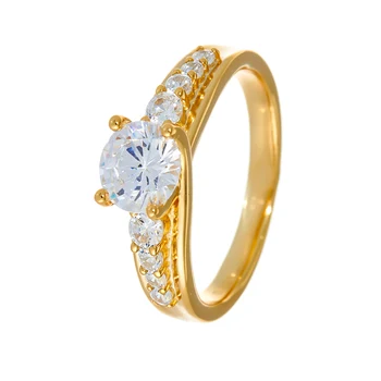 

Кольцо из серебра с фианитами R00697