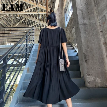 

[EAM] Women Black Back Pleated Big Size Ent Dress New V-Neck Half Sleeve Loose Fit Fashion Tide Spring Summer 2020 1W957