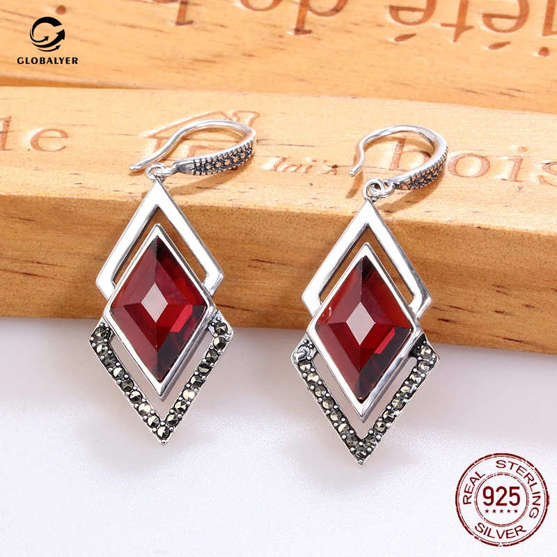 

Diamond shaped sterling silver earrings Female 2020 new trendy long style temperament cut Thai silver ruby earring 018