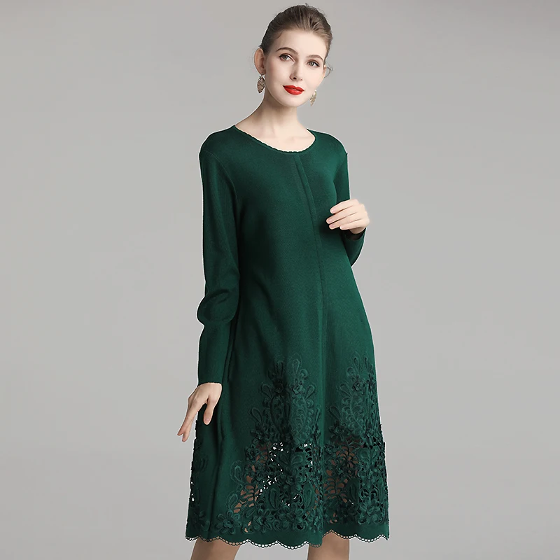 Высокое качество, новинка, осенне-зимнее шерстяное трикотажное платье для женщин, открытая вышивка, длинный рукав, длина до середины икры, зеленое, красное, платье для сидения