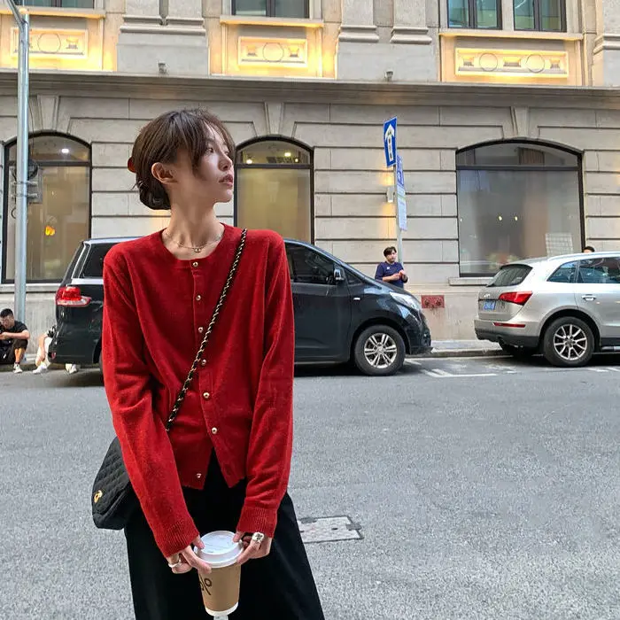 

Женские свитера, кардиган, короткий свитер, зимнее пальто с круглым вырезом, Нежный маленький кардиган с золотыми пуговицами, пальто, женские свитера