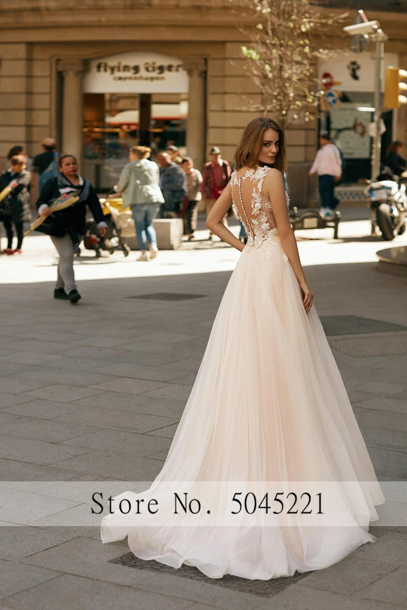 Verngo-A-Line-Wedding-Dress-Sleeveless-Flowers-Bride-Dress-Appliques-Lace-Backless-Wedding-Gowns-Elegant-Robe (1)