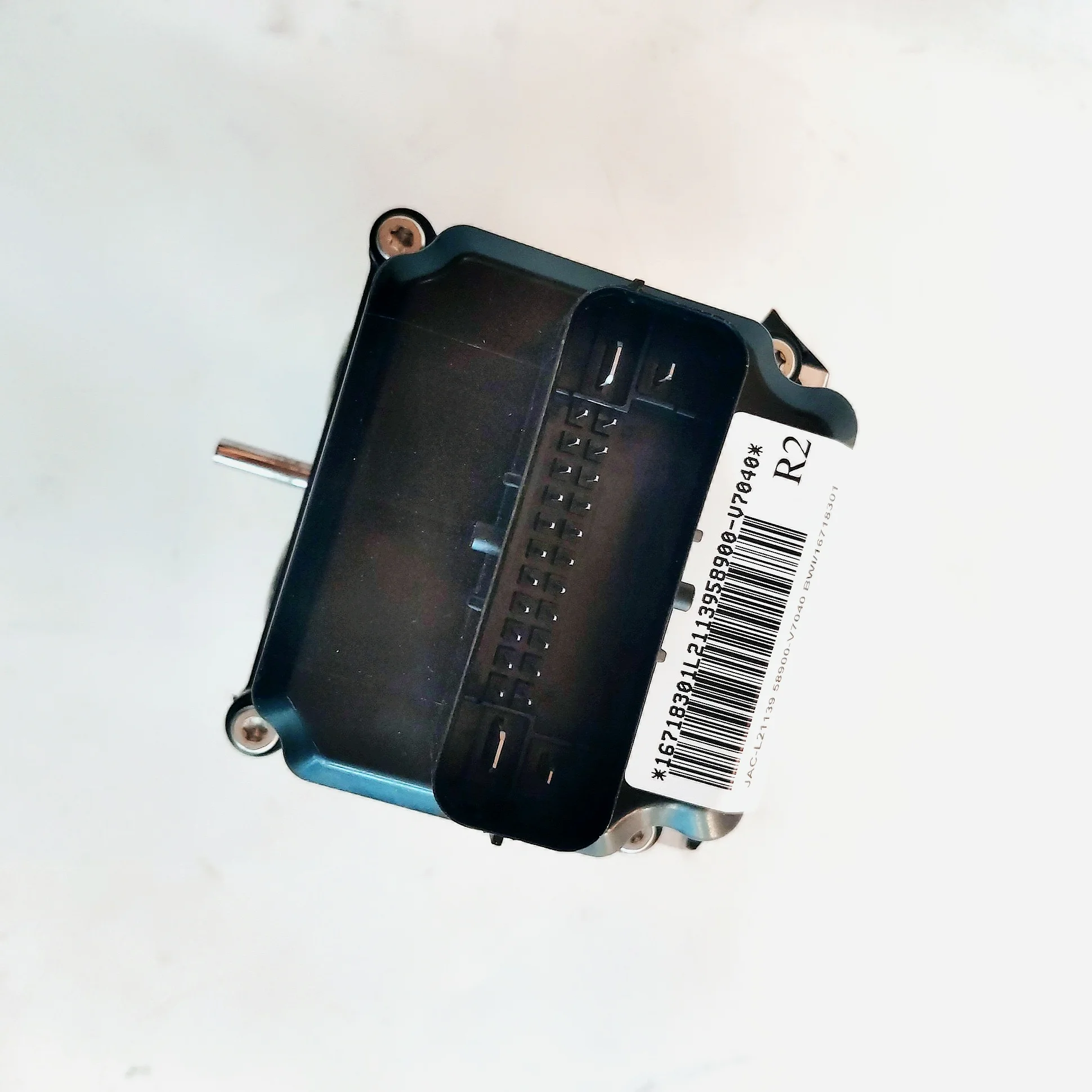 Car parts oe number 58900-V7040 for JAC Refine M5 ABS pump