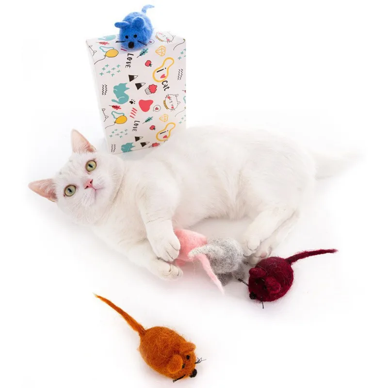 Pet Cat Toys Plush Wool Ball Funny Catnip Mouse Toy For Kitten Cute