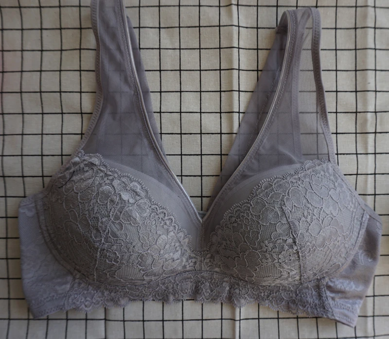 Comfortable Sexy Bras Show Charm Sexy Push Up Bra Exquisite Wire Free Women Lingerie Breathable Lace Bra Full - Color: gray